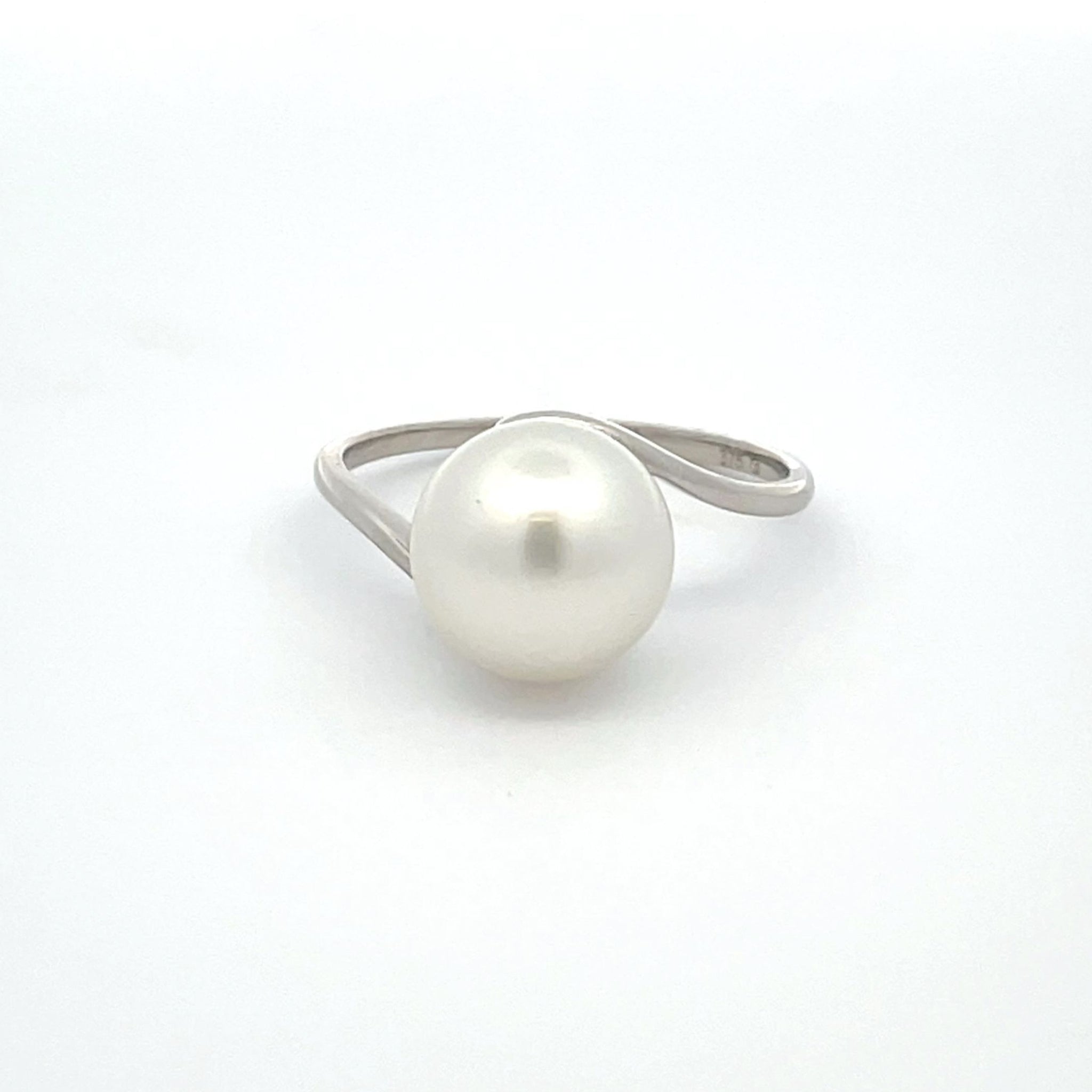 9K White Gold Australian South Sea Cultured 9-10 mm Pearl Ring