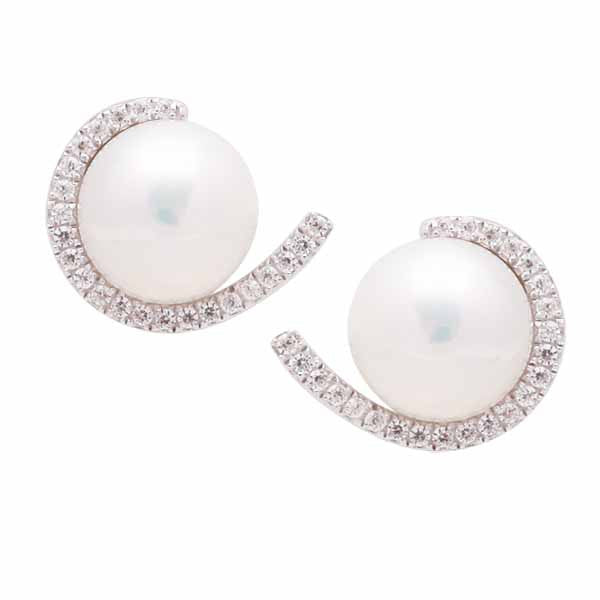纯银淡水珍珠和方晶锆石 7-8 毫米耳环